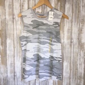 NWT Zoe & Live Grey Camo Tank